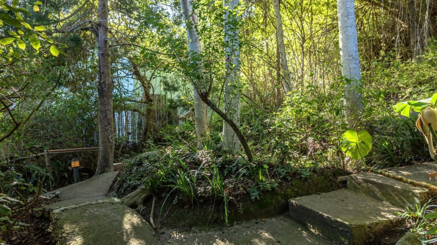7 Bedroom Property for Sale in Paradise Western Cape
